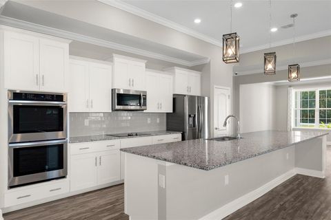 Tiny photo for 64 Cypress Boulevard, Homosassa, FL 34446 (MLS # W7879659)