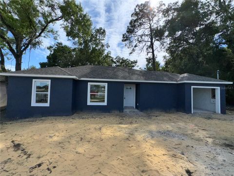 A home in LAKELAND