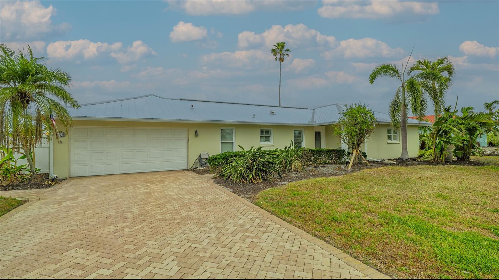721 OLD COMPASS ROAD