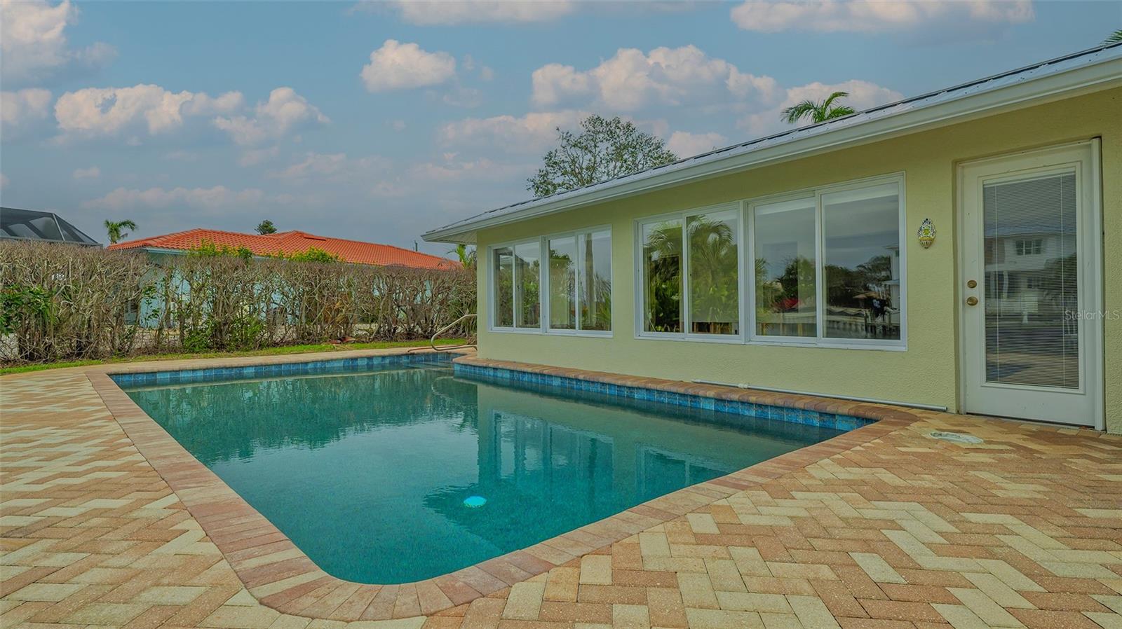 EMERALD HARBOR - Residential