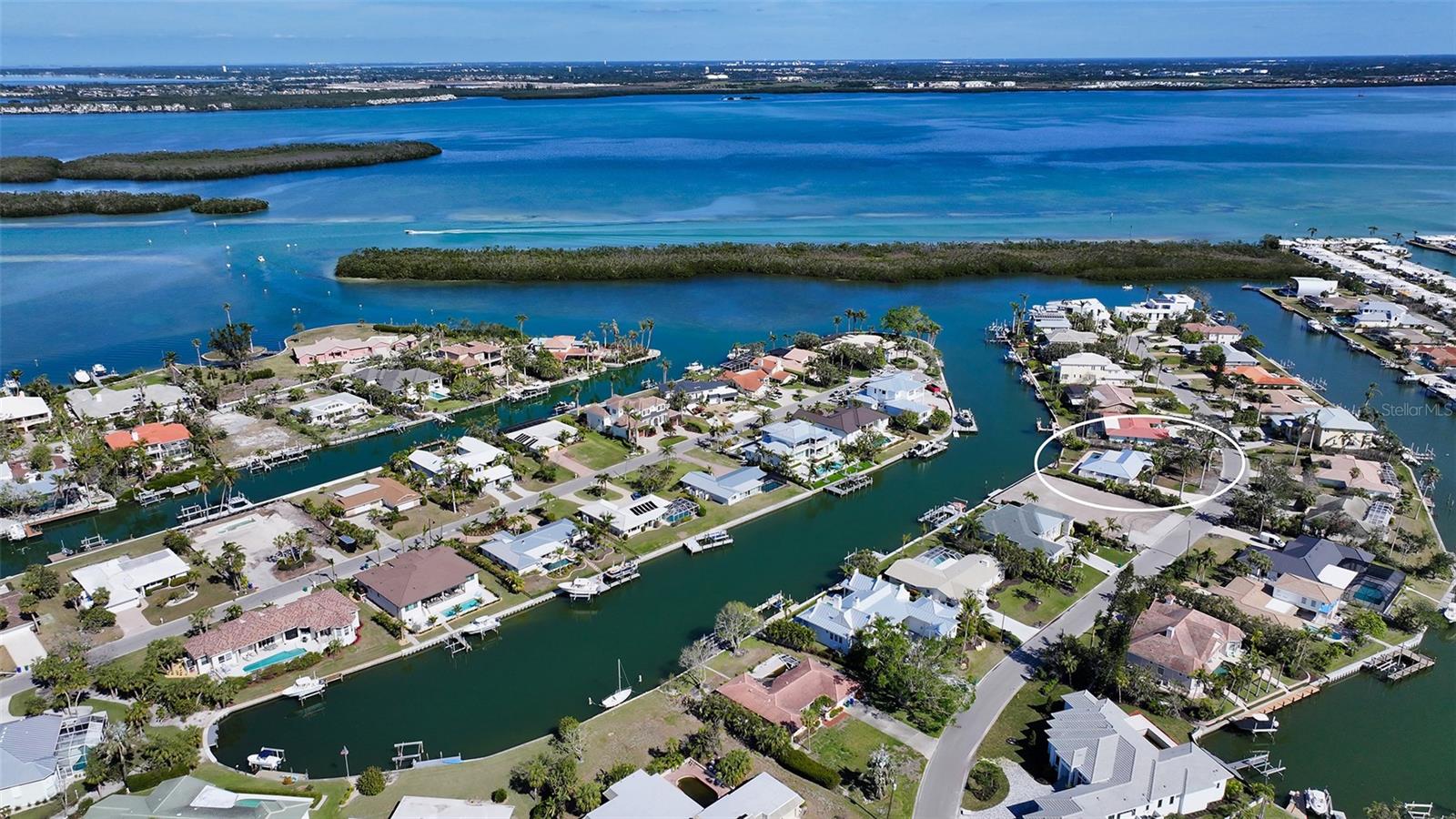 EMERALD HARBOR - Residential