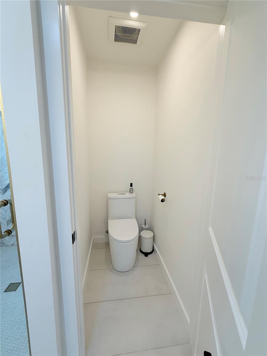 CRISP MANOR 1ST ADD - Residential