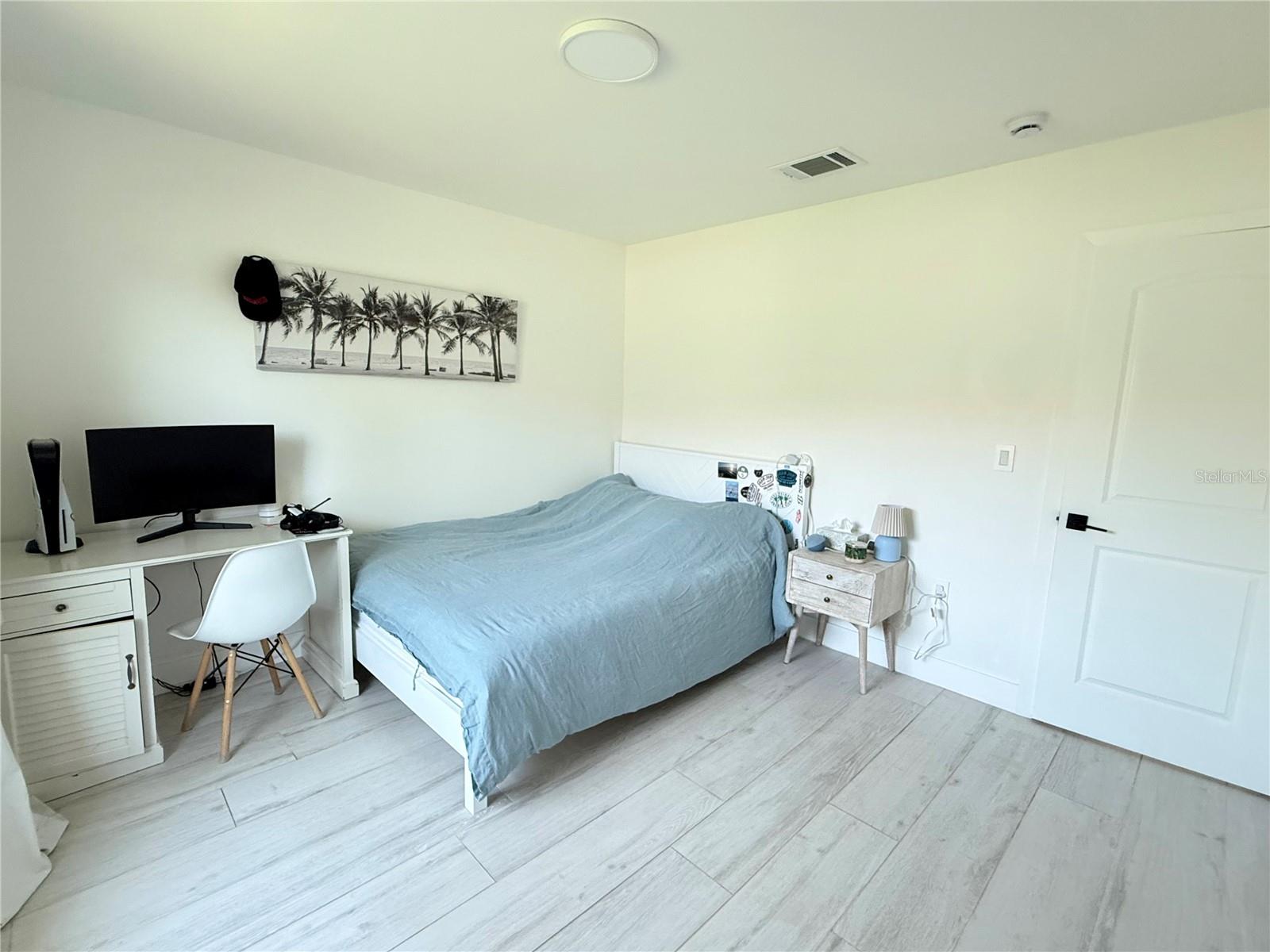 CRISP MANOR 1ST ADD - Residential