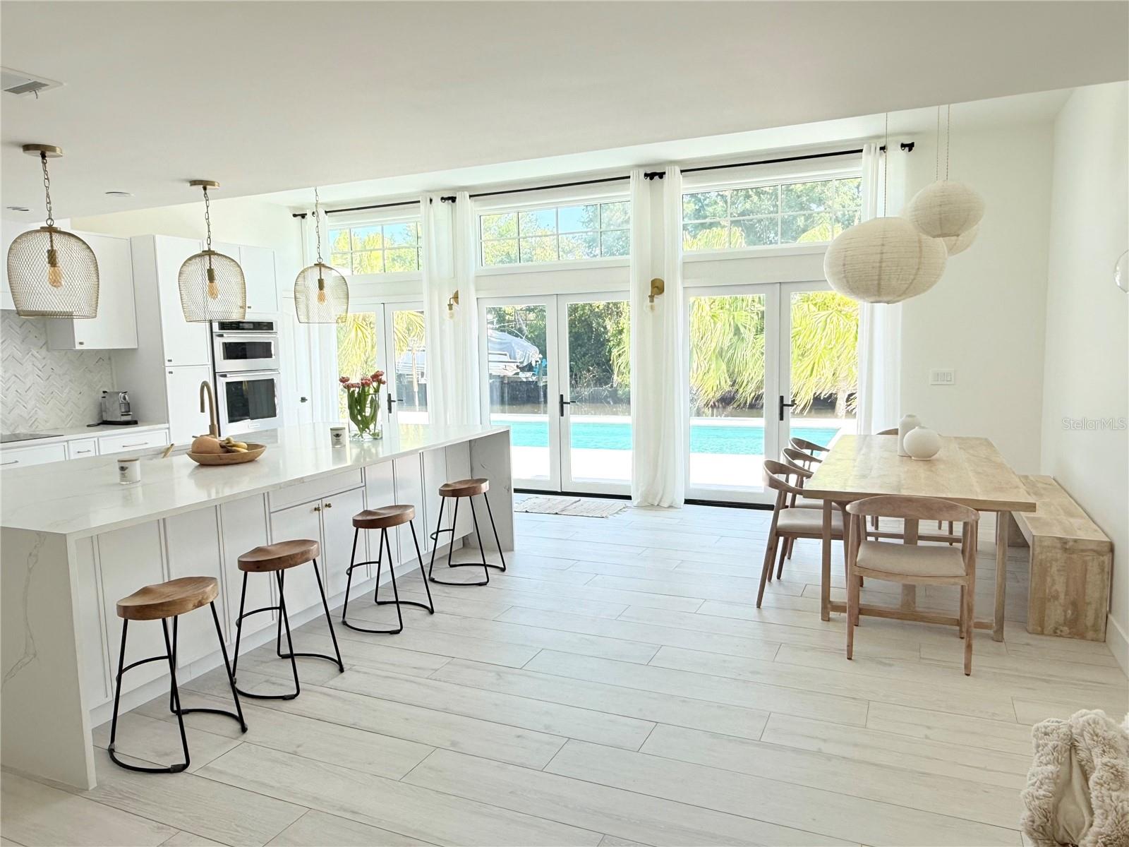 CRISP MANOR 1ST ADD - Residential