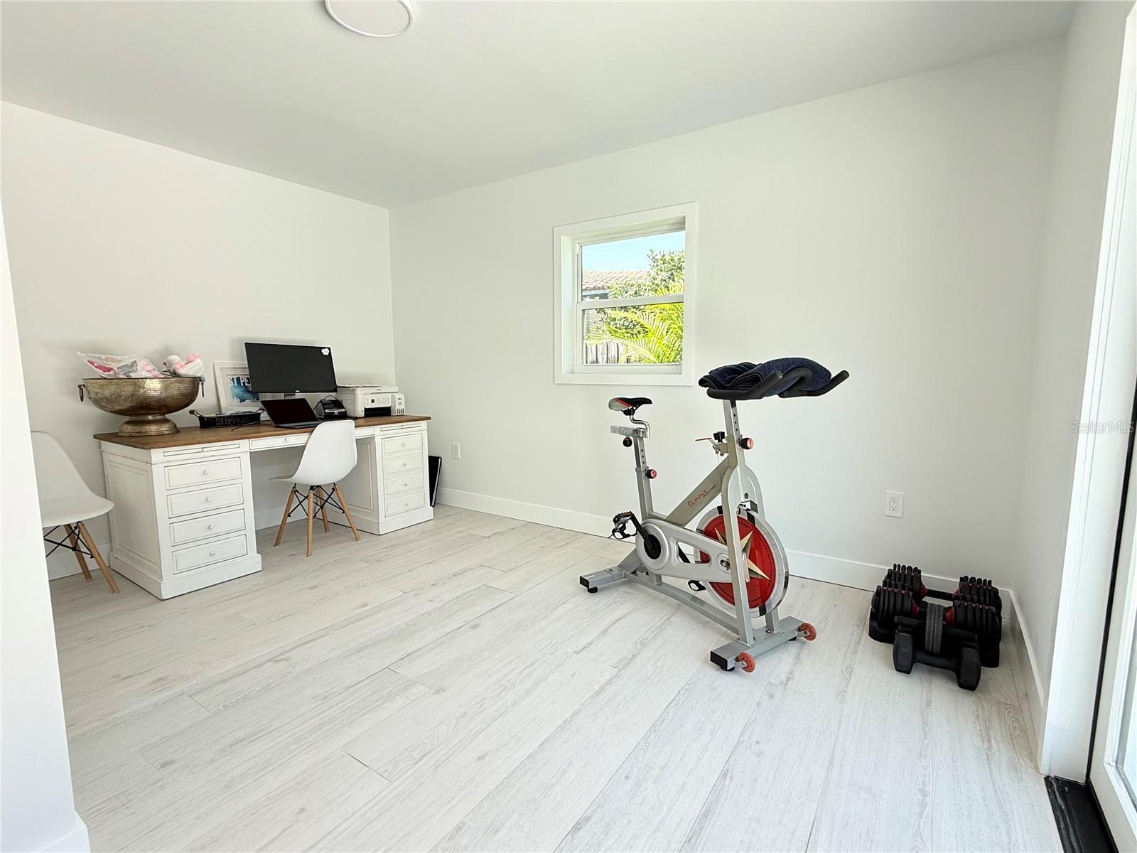 CRISP MANOR 1ST ADD - Residential