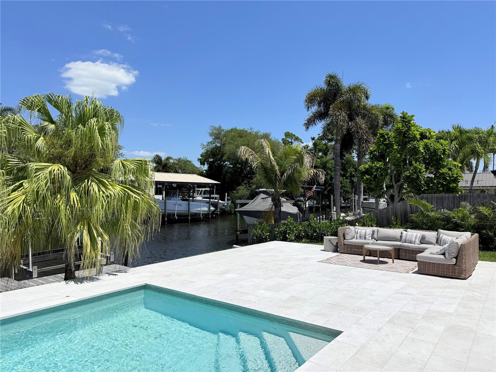 CRISP MANOR 1ST ADD - Residential