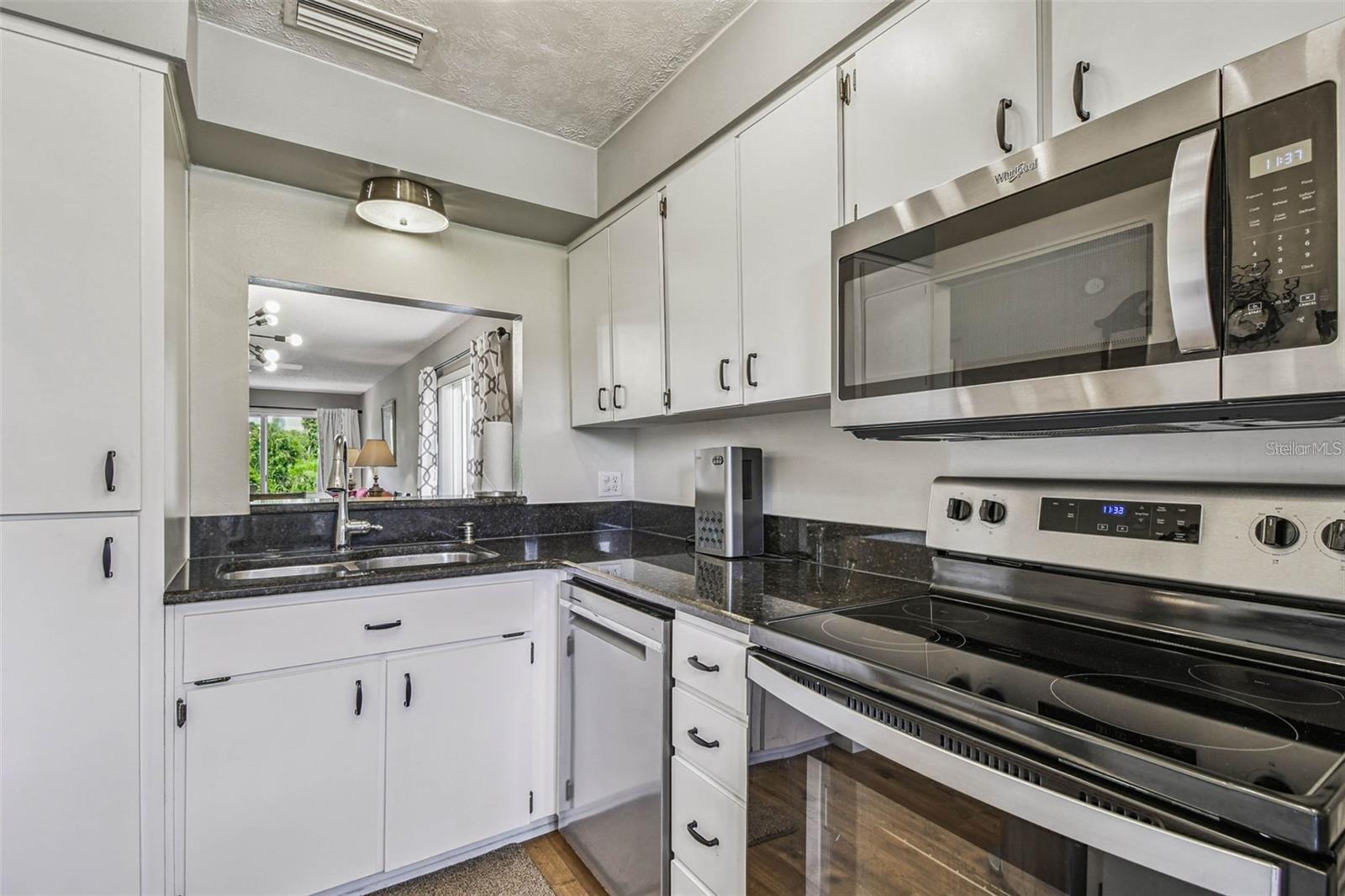 SEVEN SPGS VILLAS CONDO - Residential