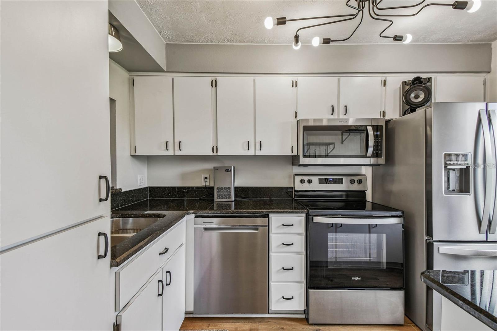 SEVEN SPGS VILLAS CONDO - Residential