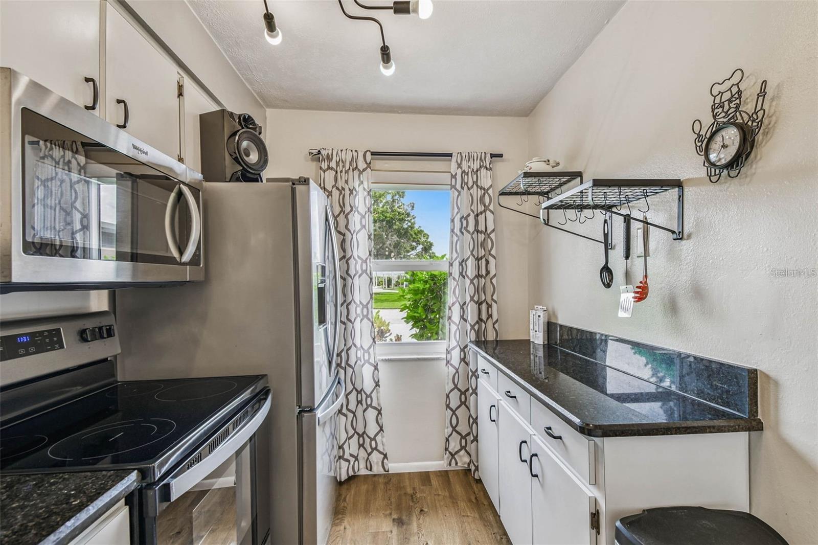 SEVEN SPGS VILLAS CONDO - Residential