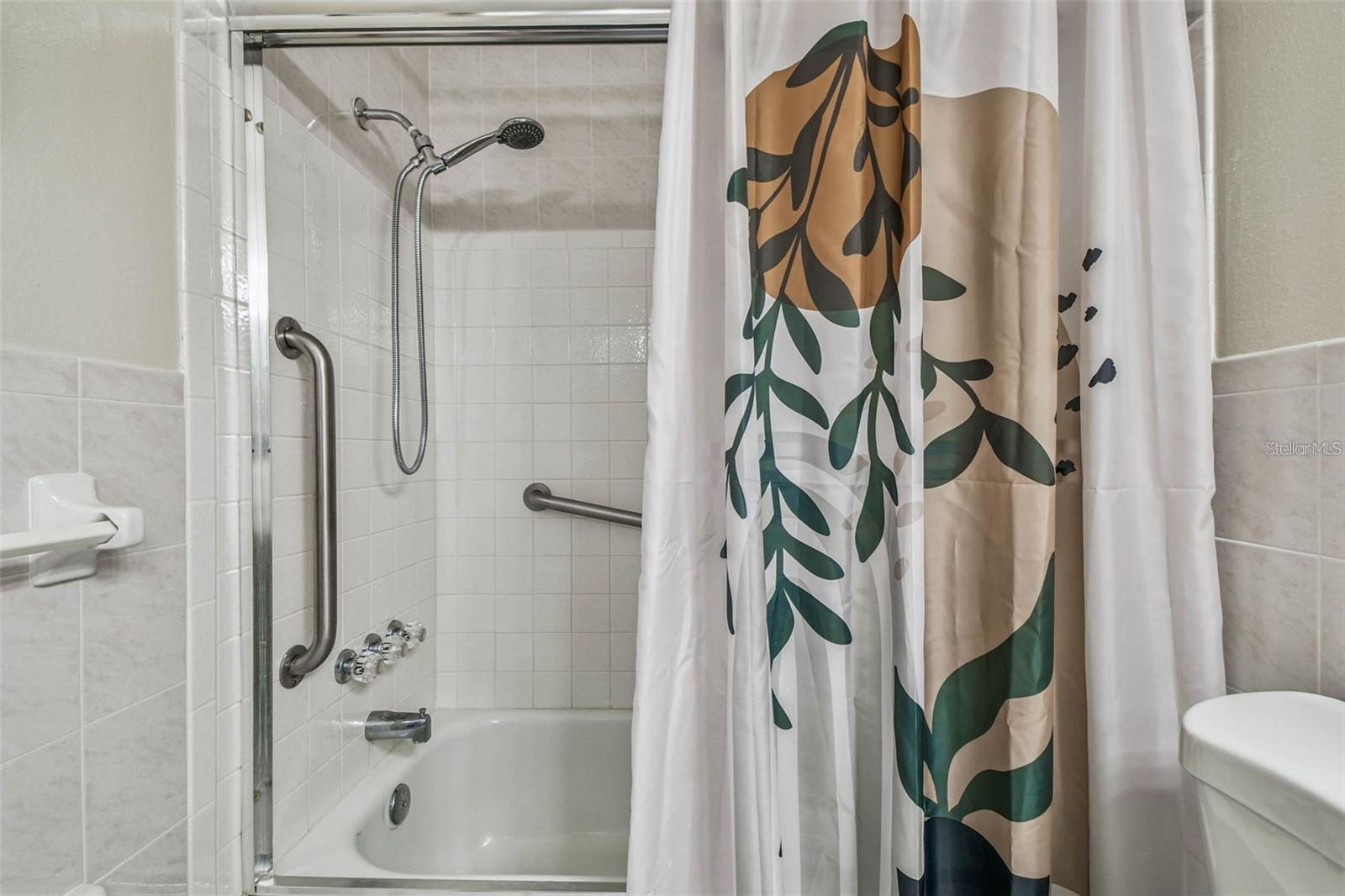 SEVEN SPGS VILLAS CONDO - Residential