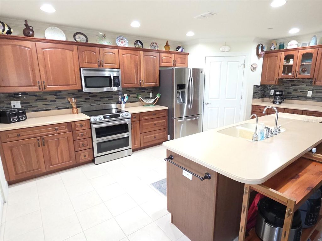 Photo of 8152 Southern Pines Drive, Brooksville, FL 34601 (MLS # W7878658)