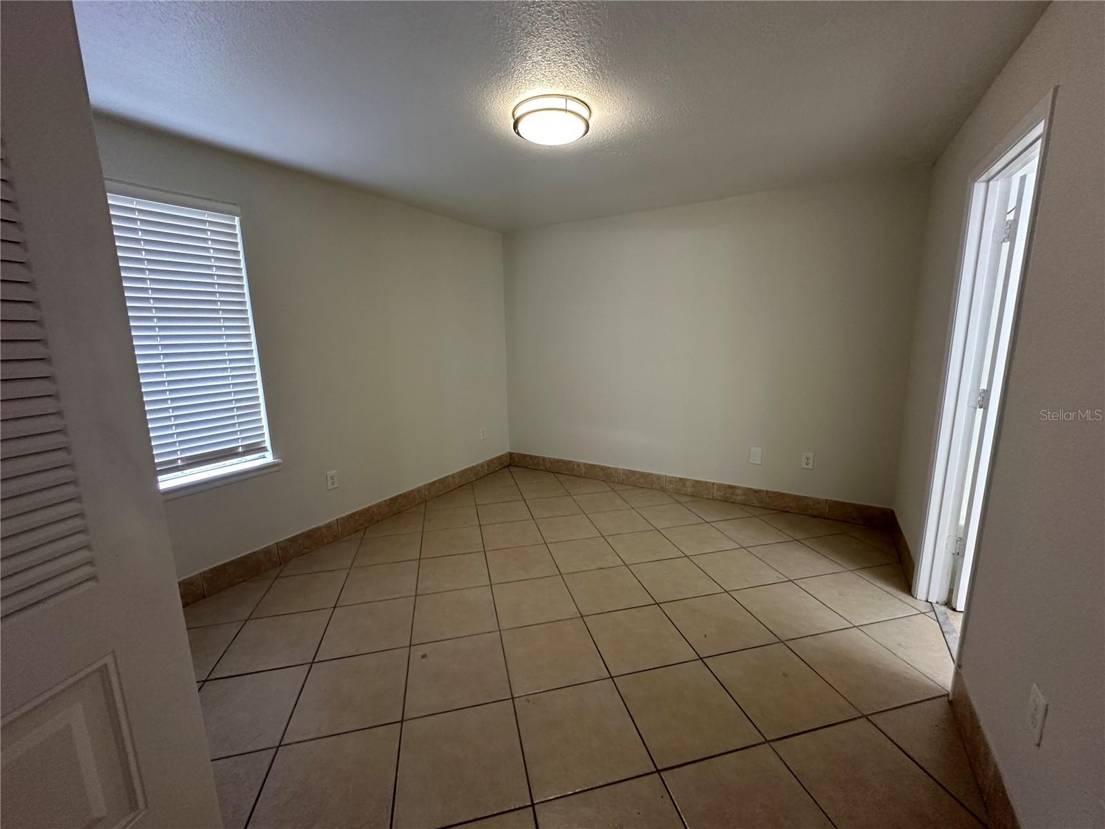 WESTSIDE TWNHMS PH 02 - Residential Lease