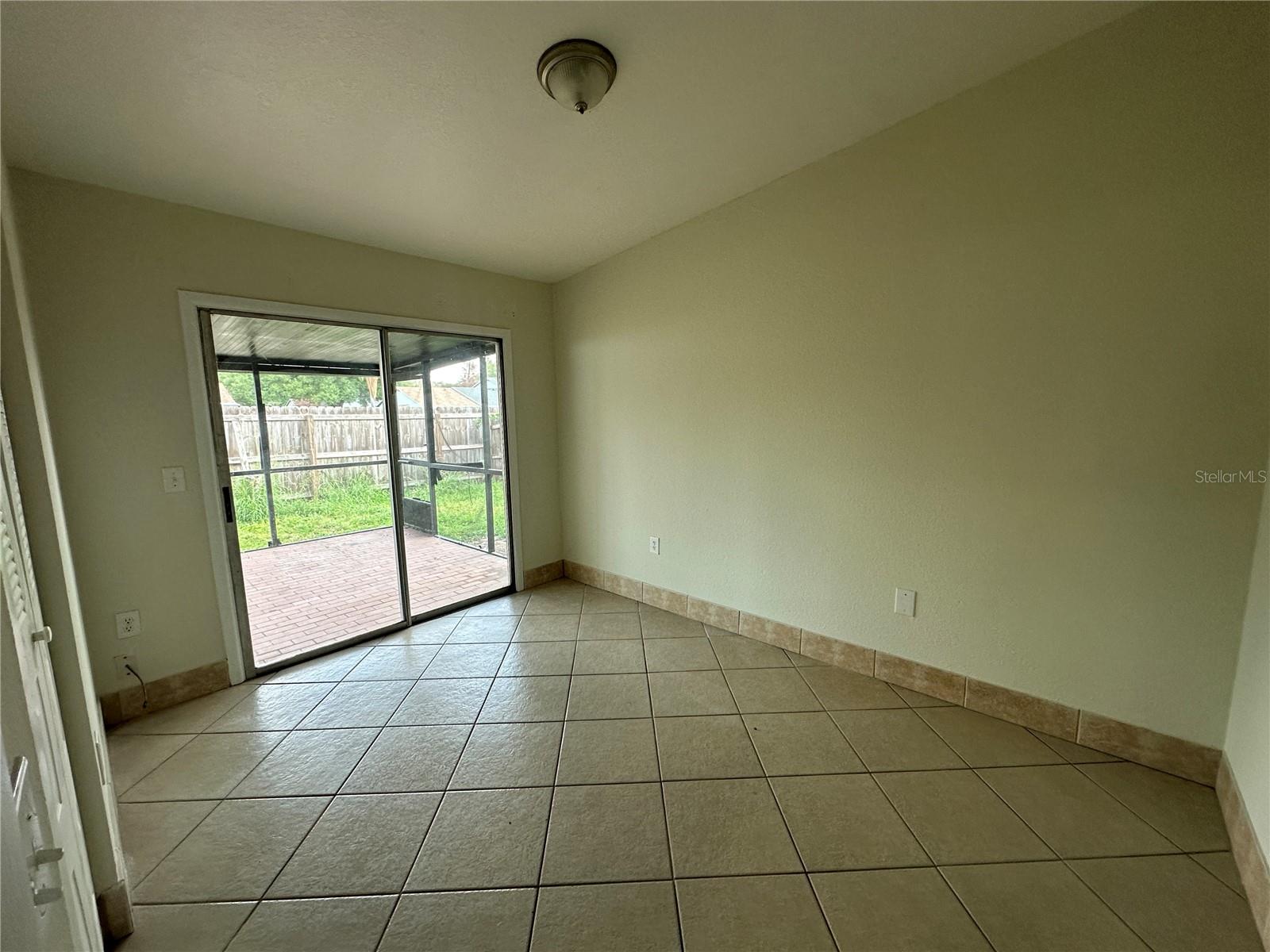WESTSIDE TWNHMS PH 02 - Residential Lease