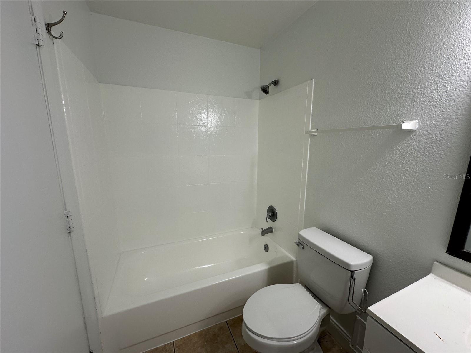 WESTSIDE TWNHMS PH 02 - Residential Lease