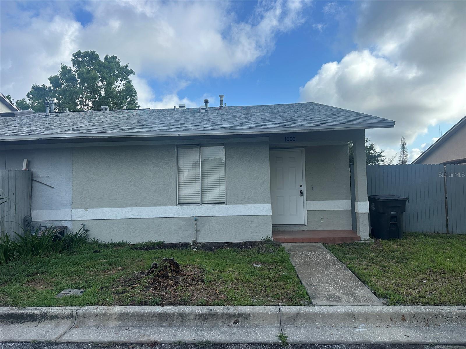 WESTSIDE TWNHMS PH 02 - Residential Lease