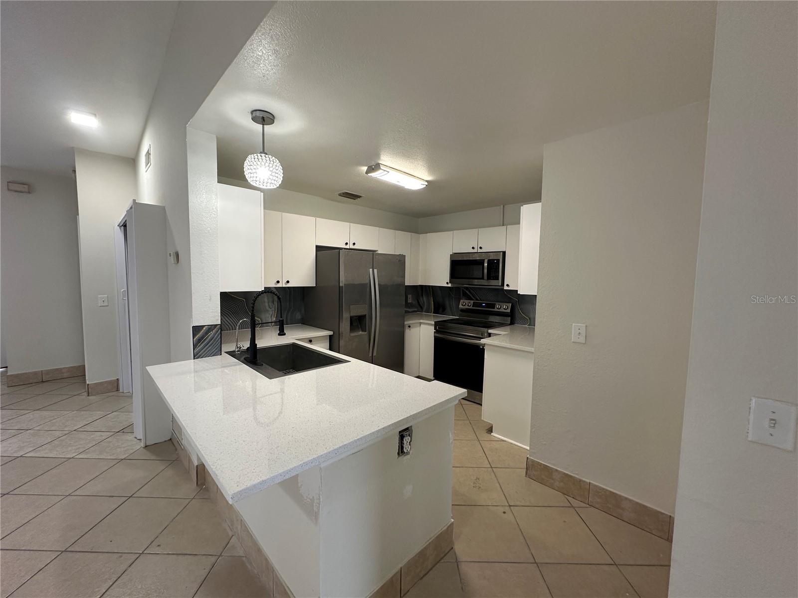 WESTSIDE TWNHMS PH 02 - Residential Lease