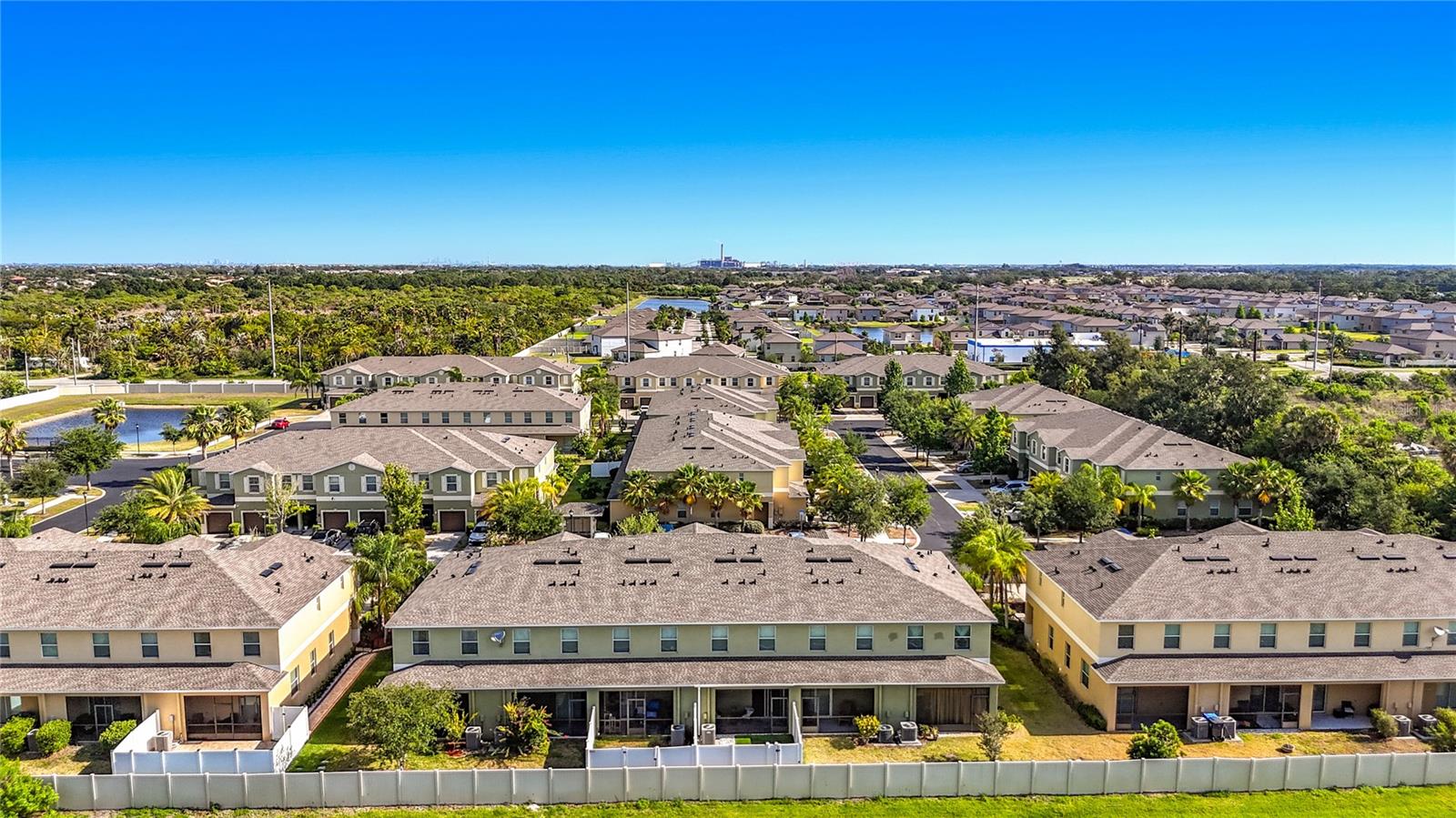 HAWKS POINT PH N TWNHMS - Residential