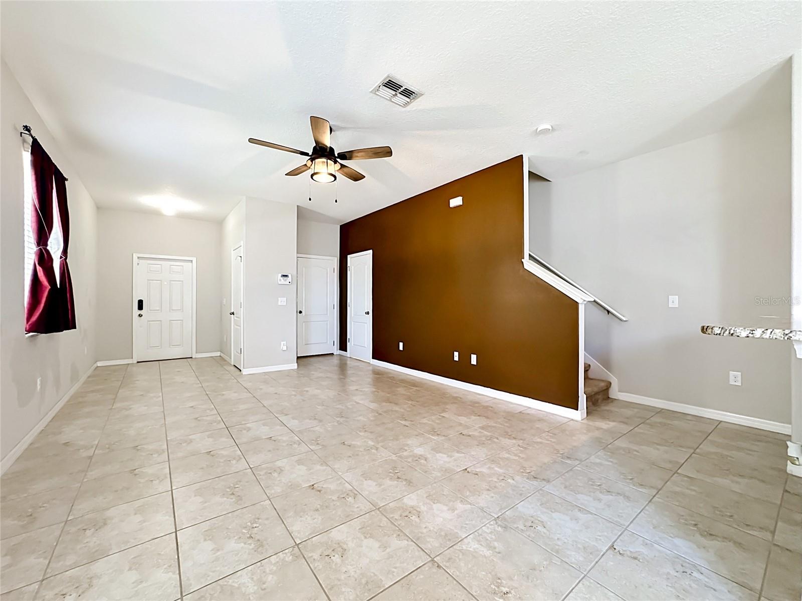 HAWKS POINT PH N TWNHMS - Residential