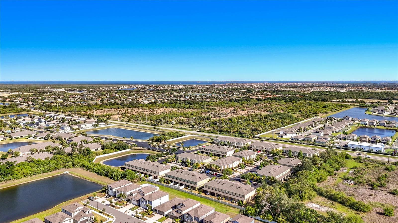 HAWKS POINT PH N TWNHMS - Residential