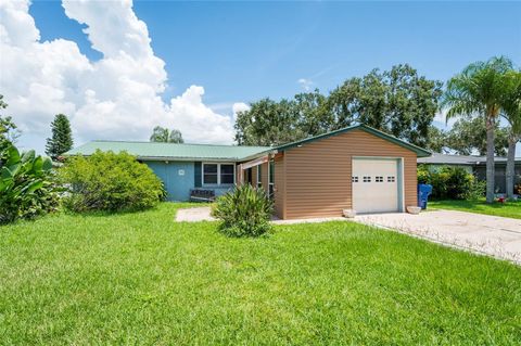 Photo of 2640 Albion Street, Holiday, FL 34691 (MLS # TB8415518) Photo of 2640 Albion Street, Holiday, FL 34691 (MLS # TB8415518)