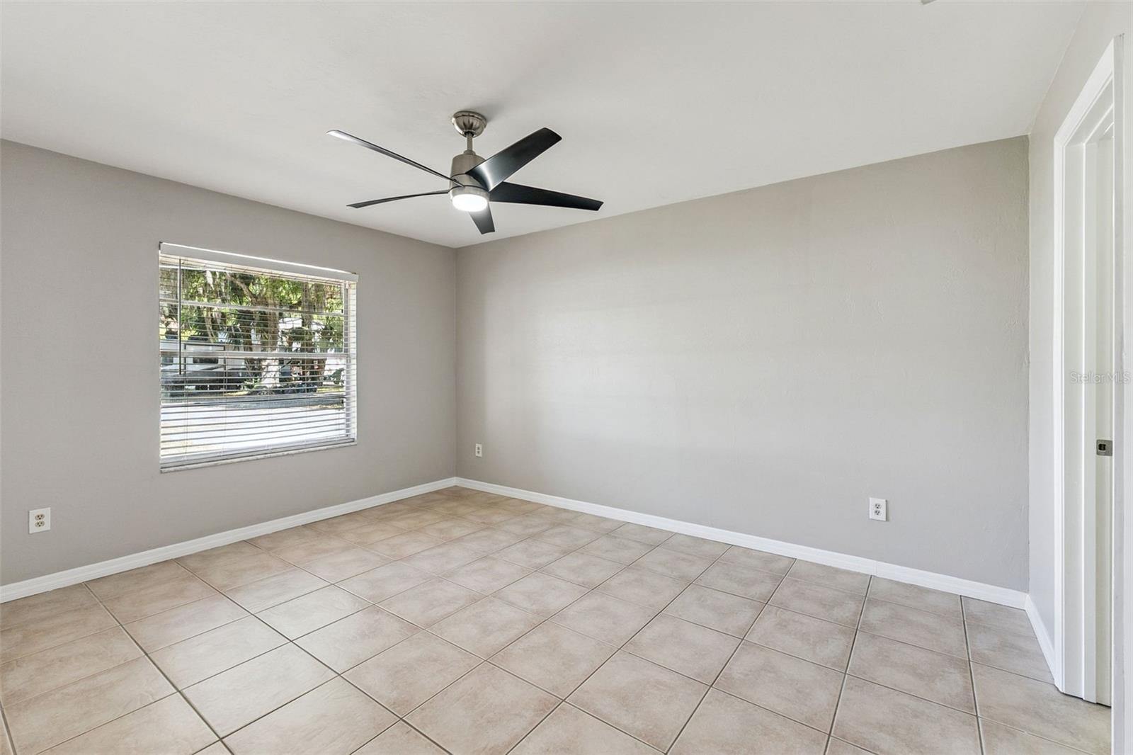 NAPIER & HULL GRANT - Residential