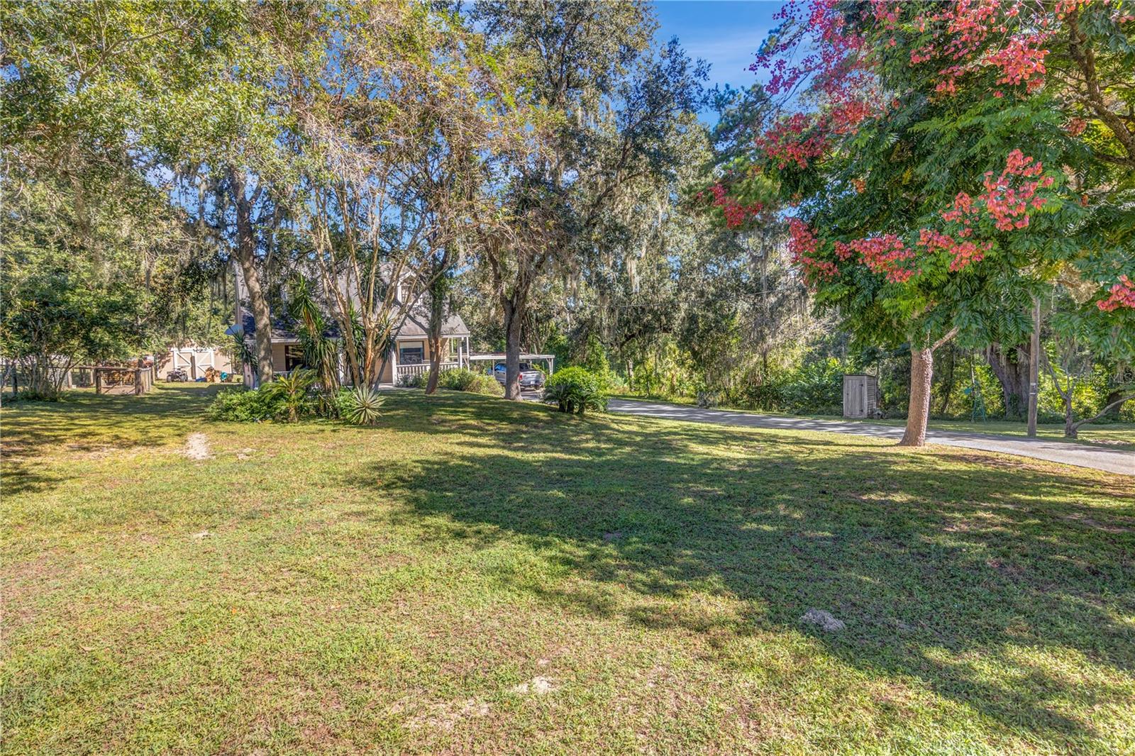 ROSANNA MAUCH ESTATES - Residential