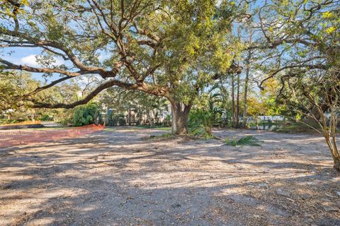 A home in TAMPA