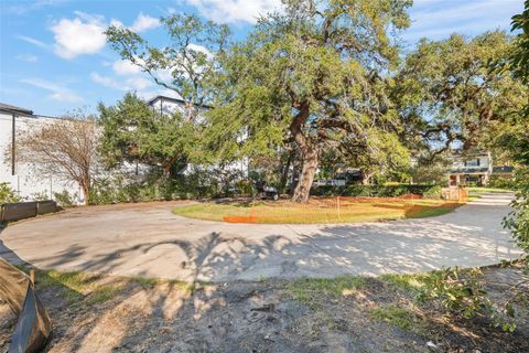 A home in TAMPA