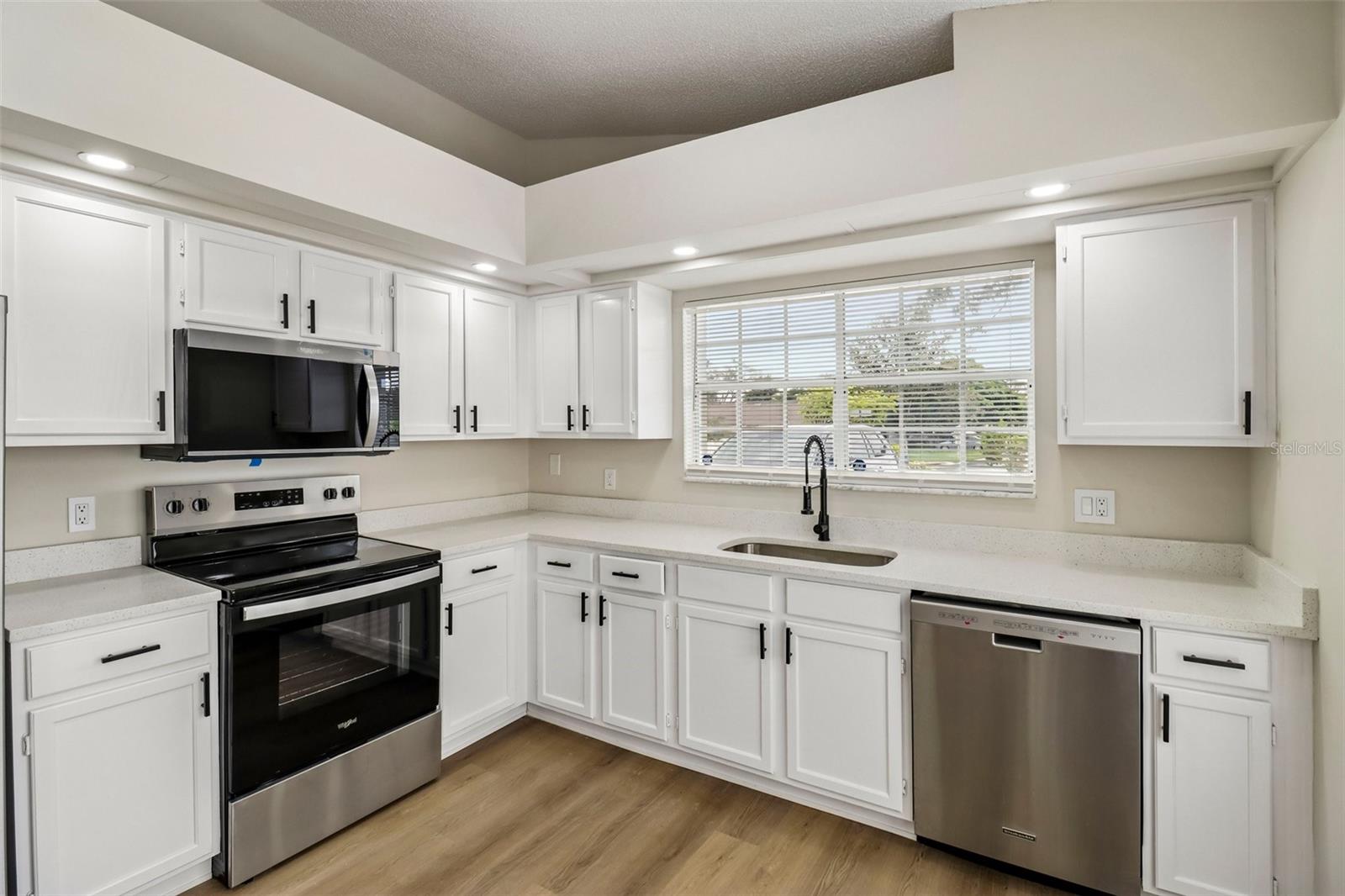 106 LAMPLIGHTER DRIVE