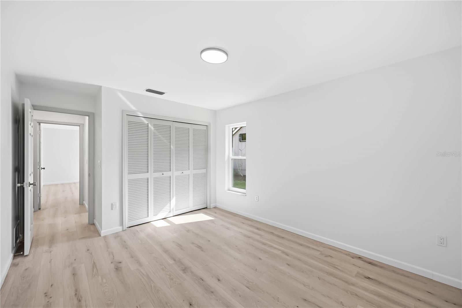 LAKES ESTATES 3 OF SARASOTA - Residential