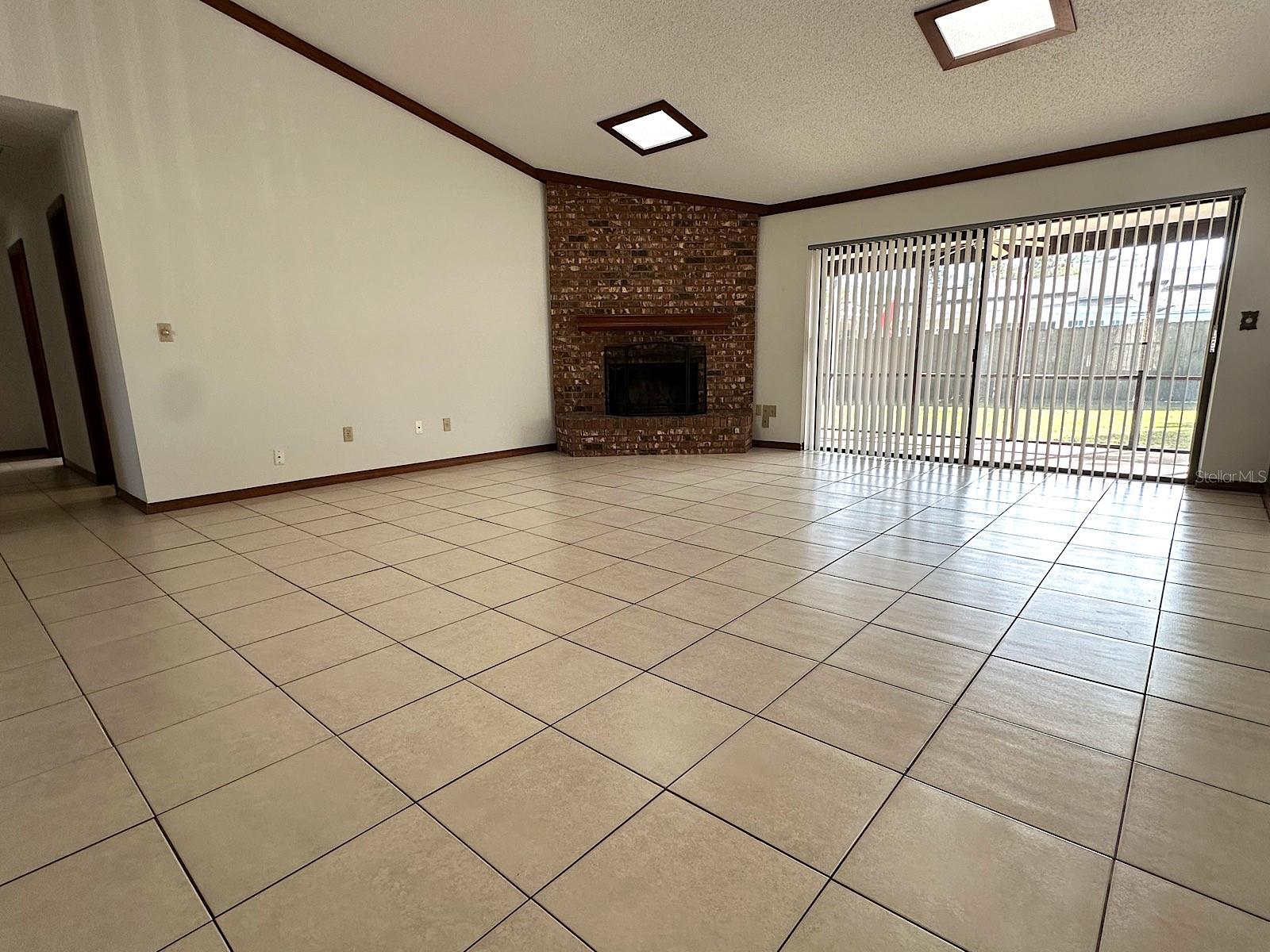 COLUMBUS HARBOUR - Residential