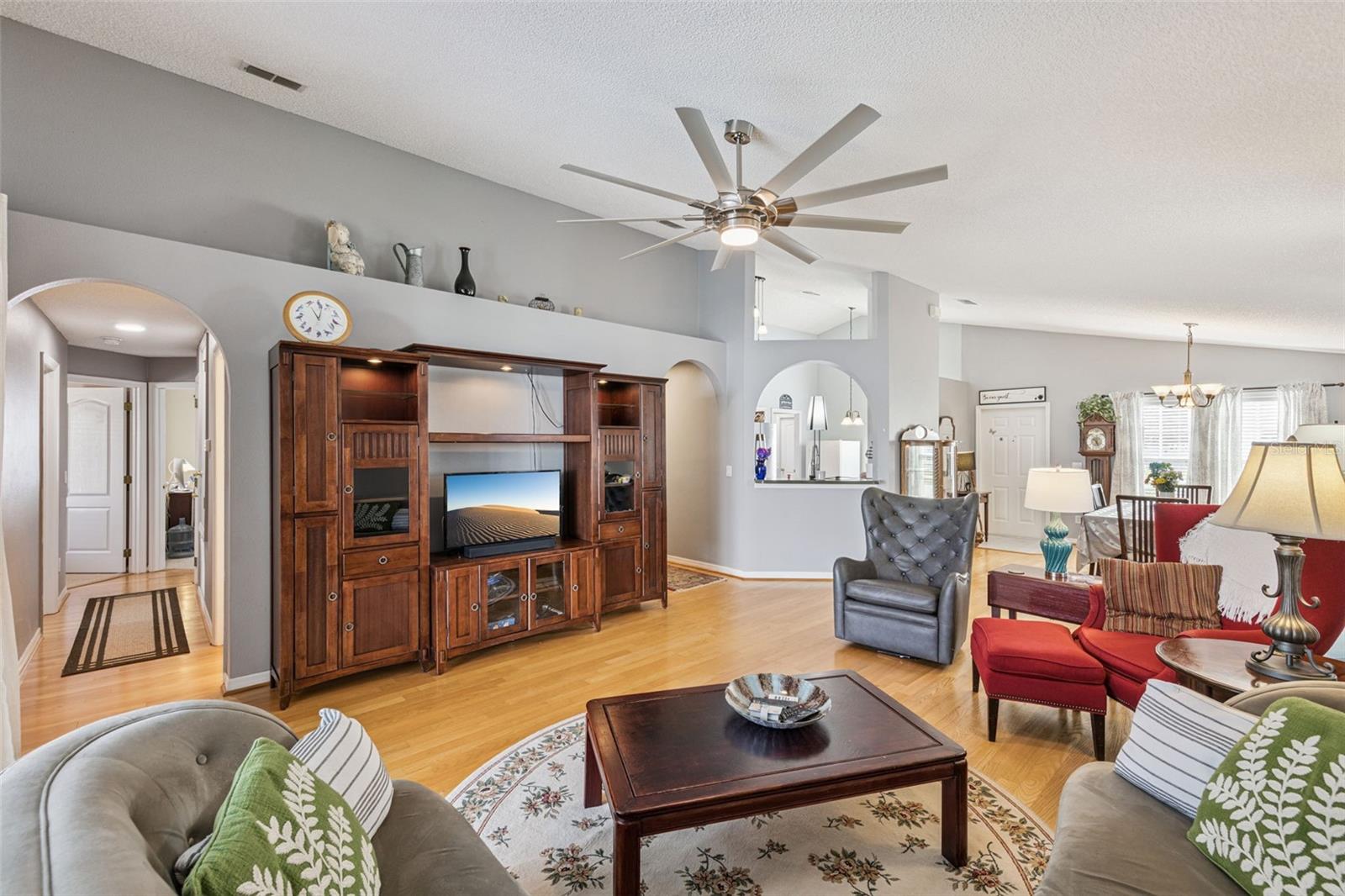 KENSINGTON AT EASTWOOD - Residential