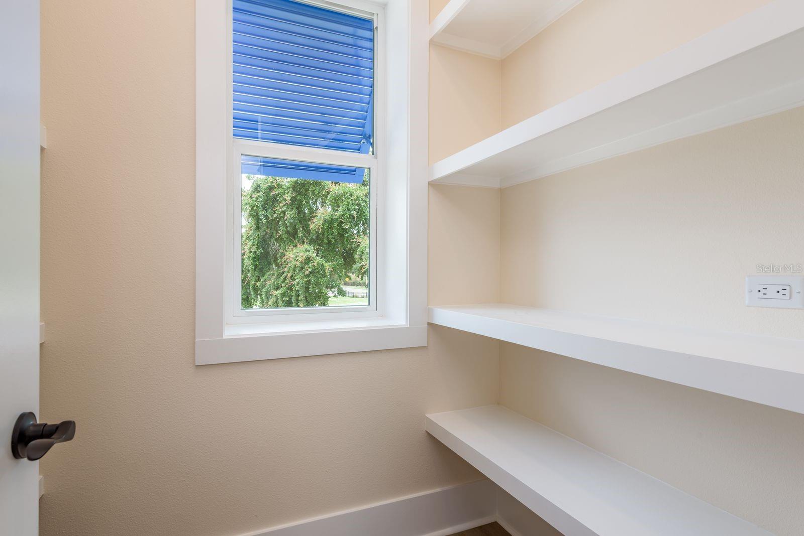 MIRA VISTA TWNHMS PH II - Residential