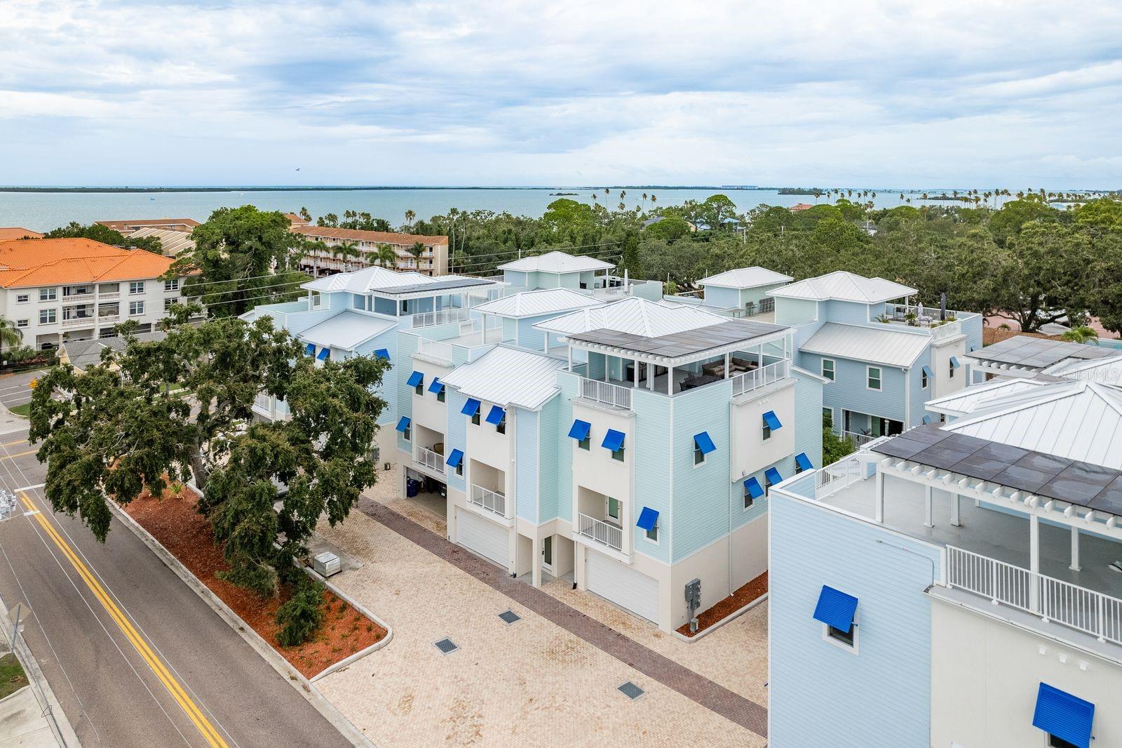 MIRA VISTA TWNHMS PH II - Residential