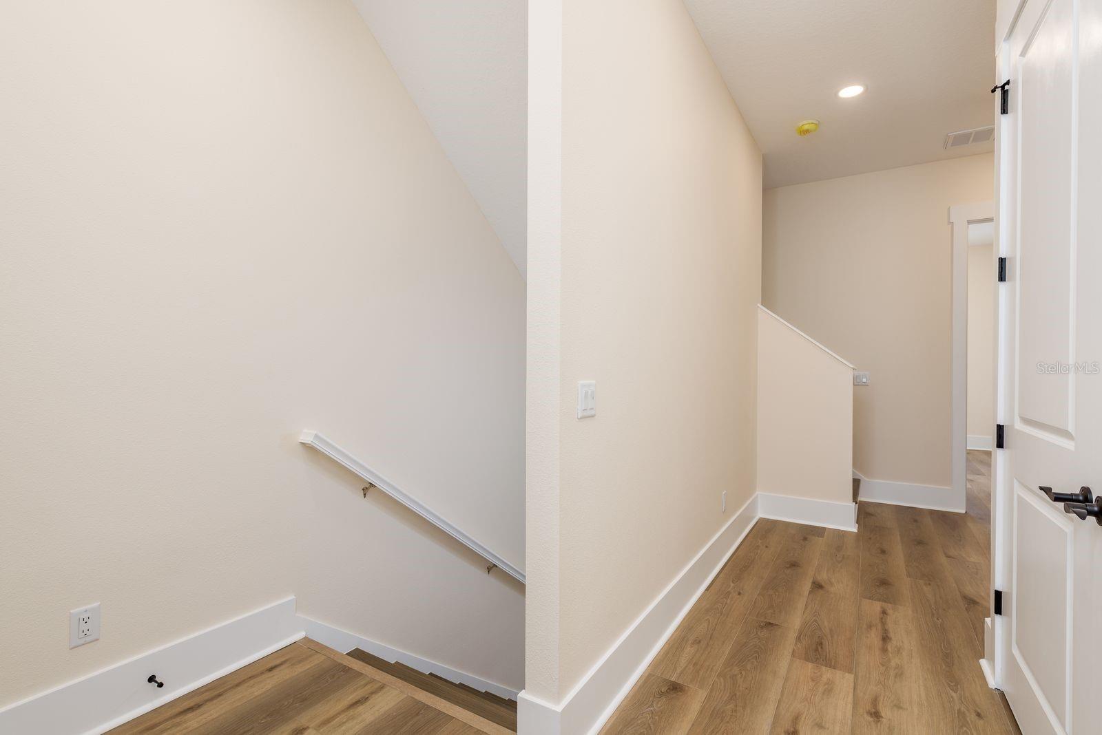 MIRA VISTA TWNHMS PH II - Residential