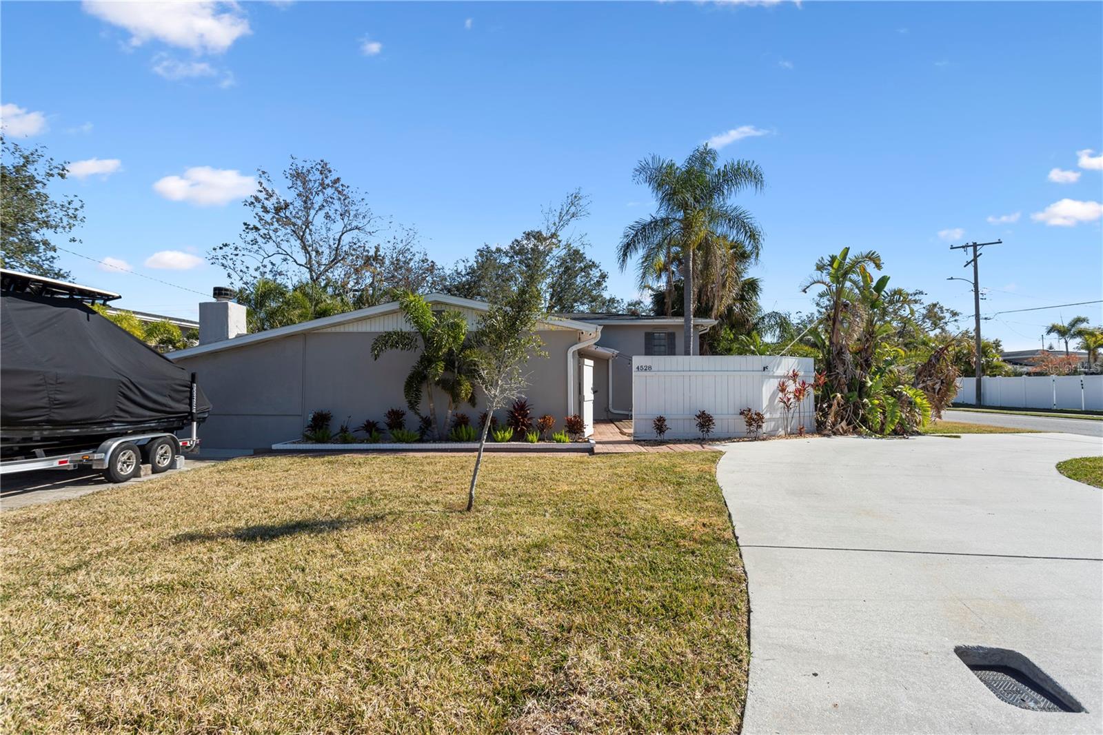 4528 S GAINES ROAD