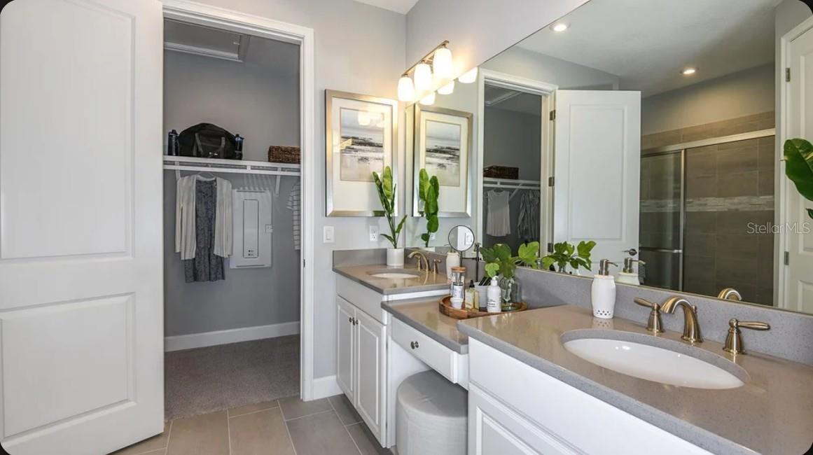 3205 TORTA COURT, BRADENTON, FL, 34211 3 3205 TORTA COURT