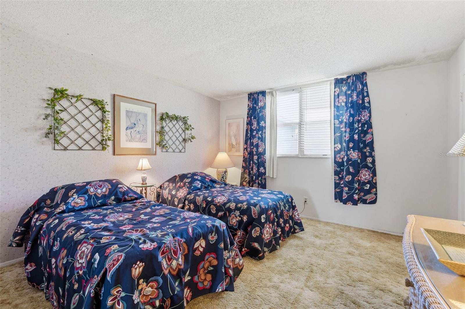 WINSTON PARK NORTHEAST - Residential