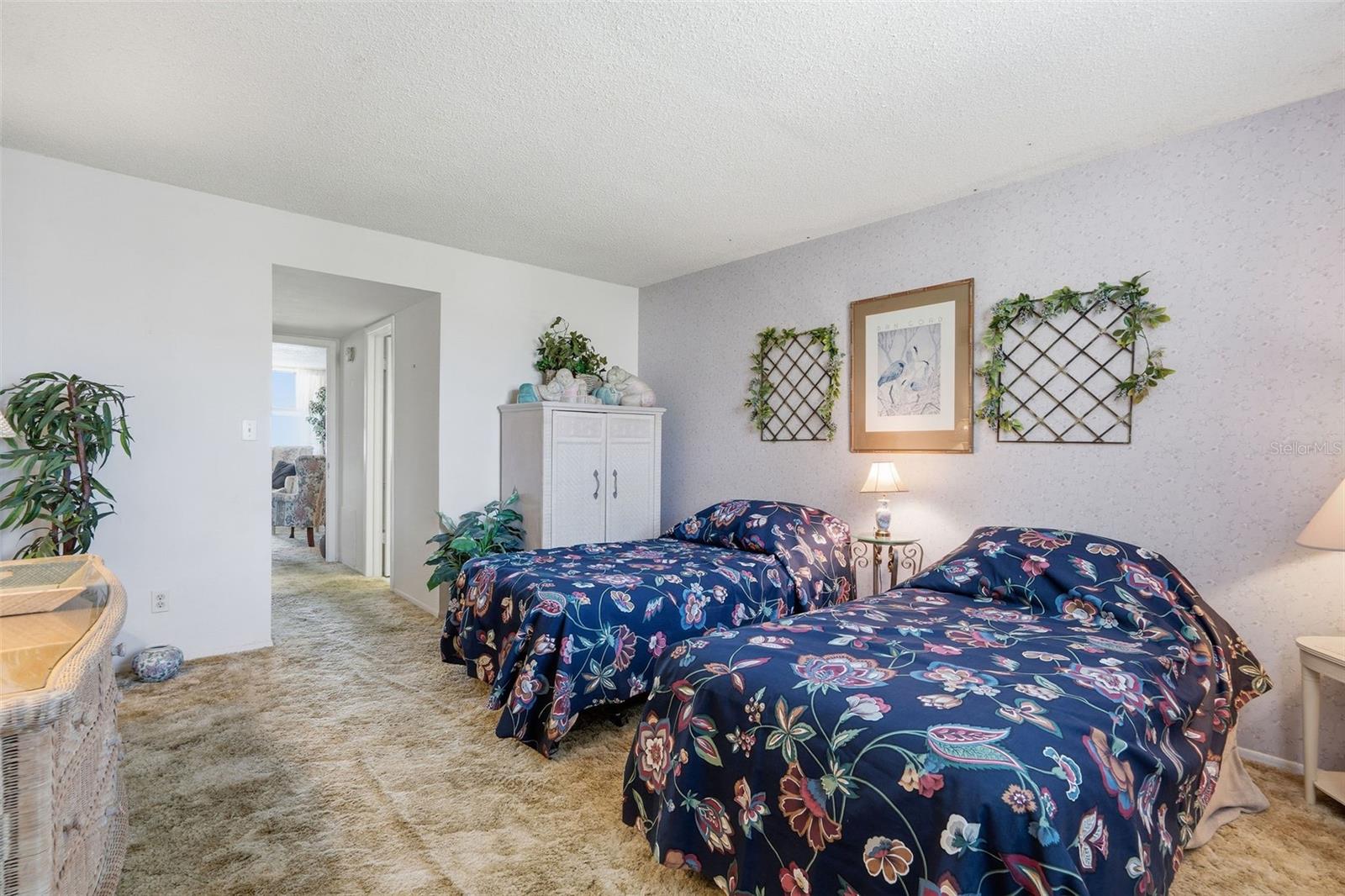 WINSTON PARK NORTHEAST - Residential