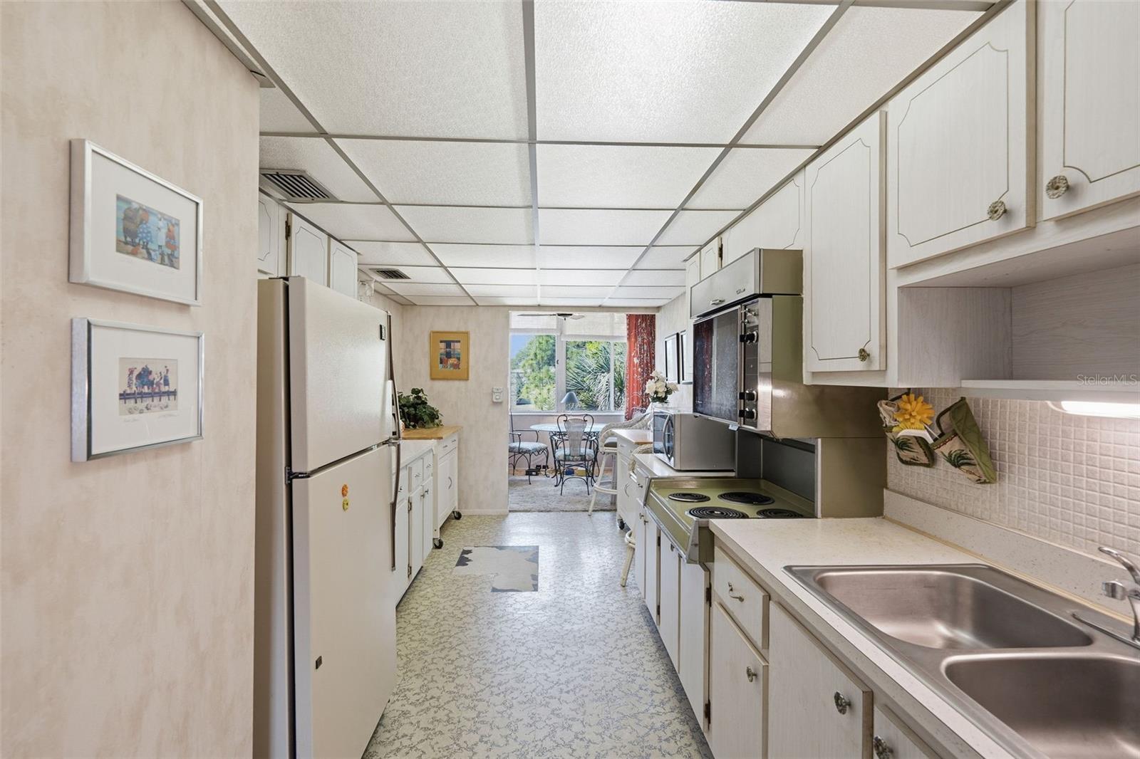 WINSTON PARK NORTHEAST - Residential