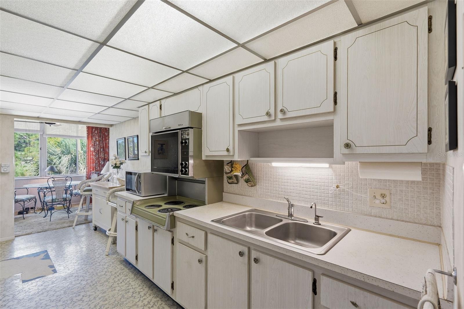 WINSTON PARK NORTHEAST - Residential