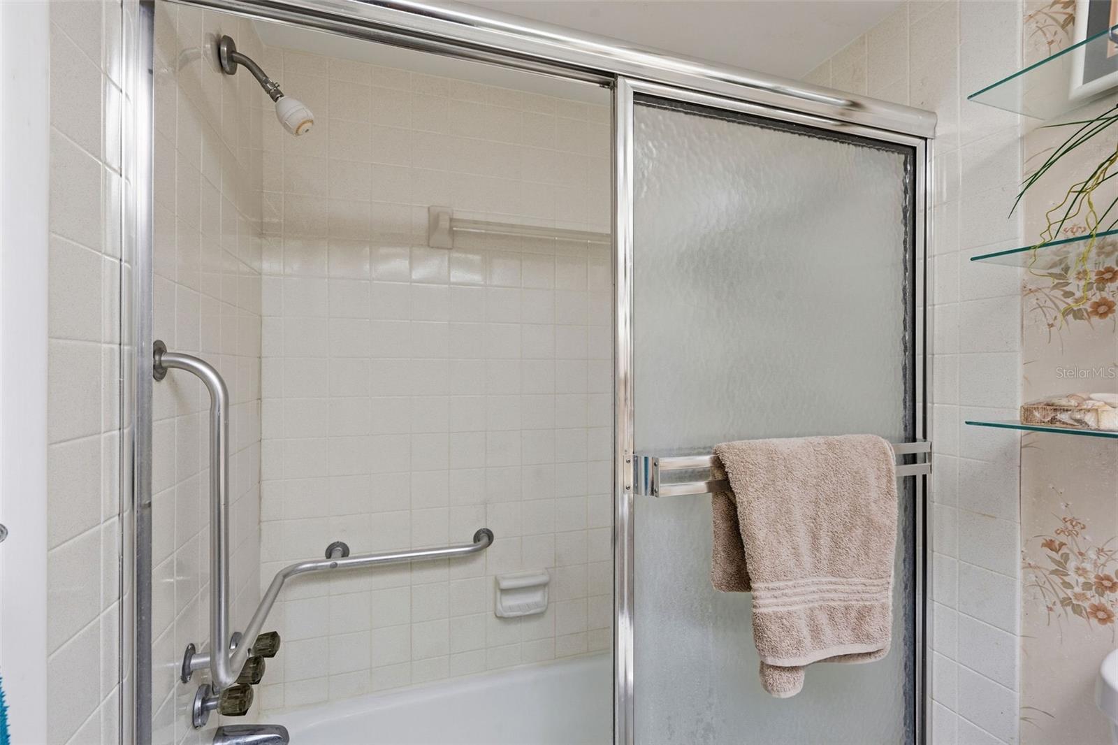 WINSTON PARK NORTHEAST - Residential