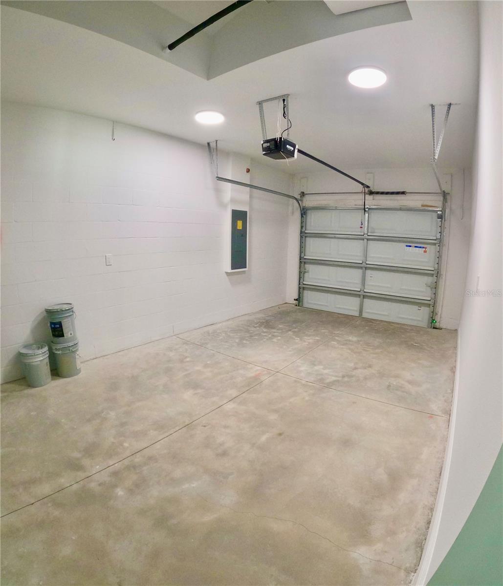 SULPHUR HILL - Residential