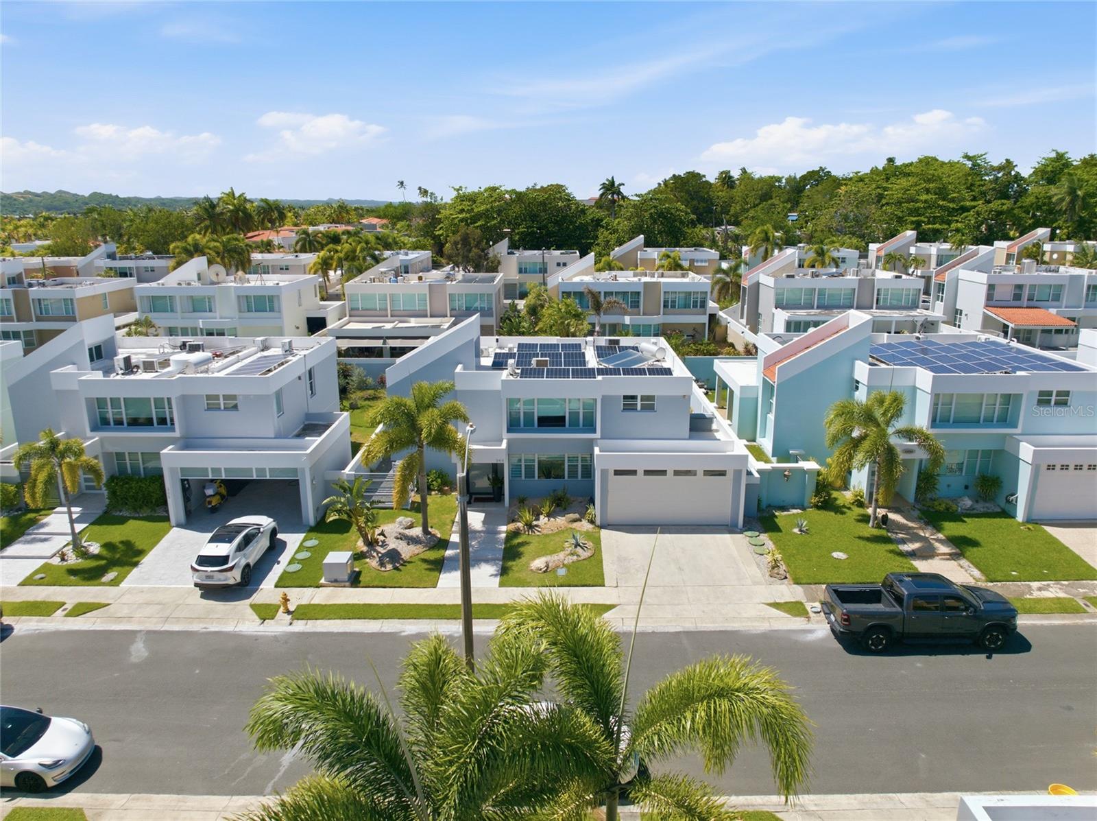 344 TIBURON