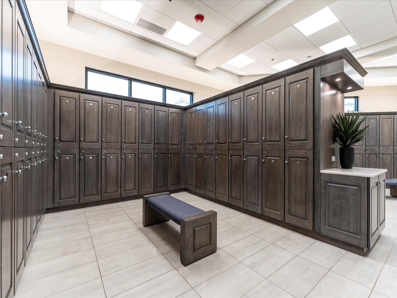 LAKEWOOD NATIONAL - Residential