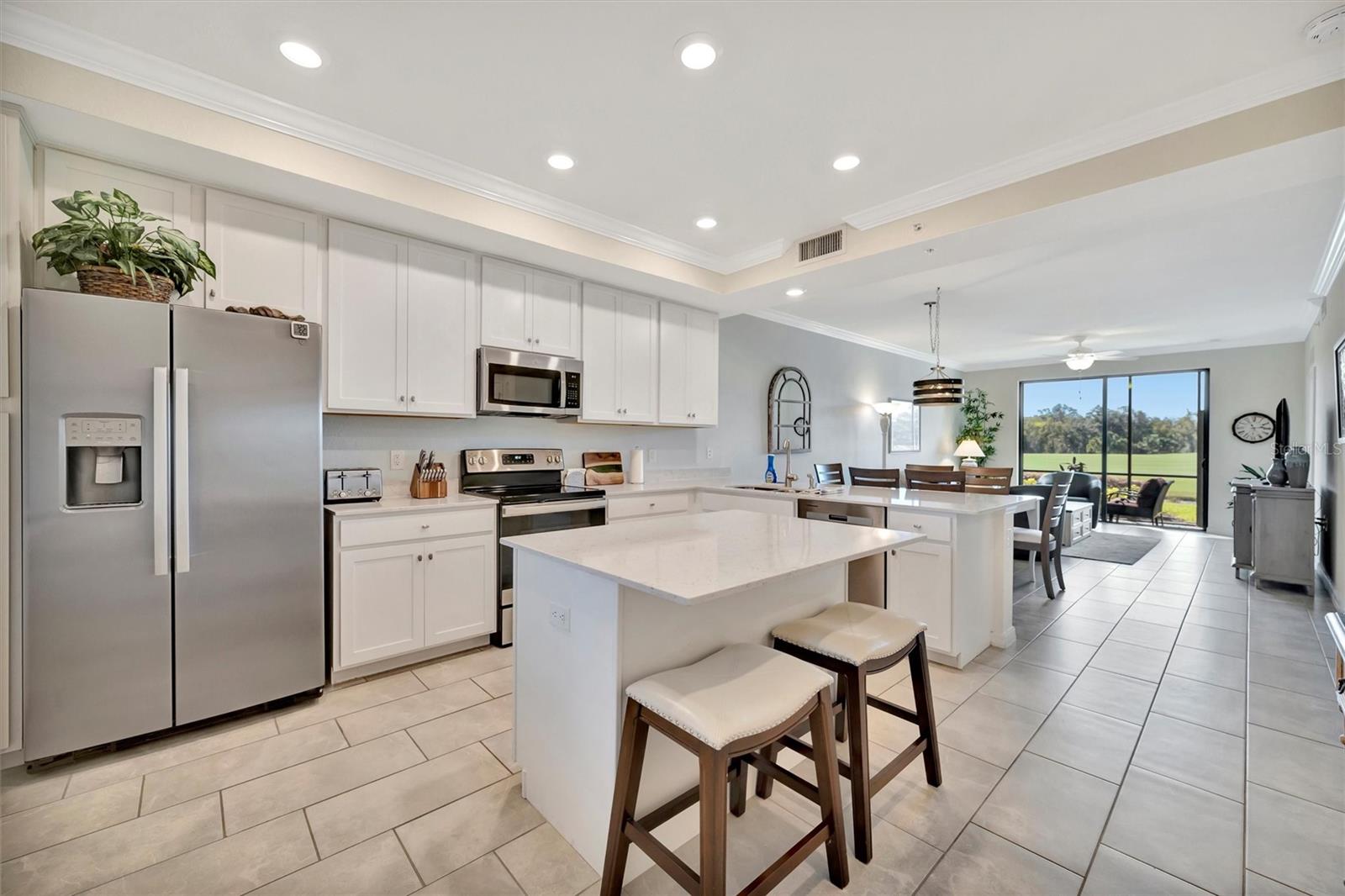 LAKEWOOD NATIONAL - Residential