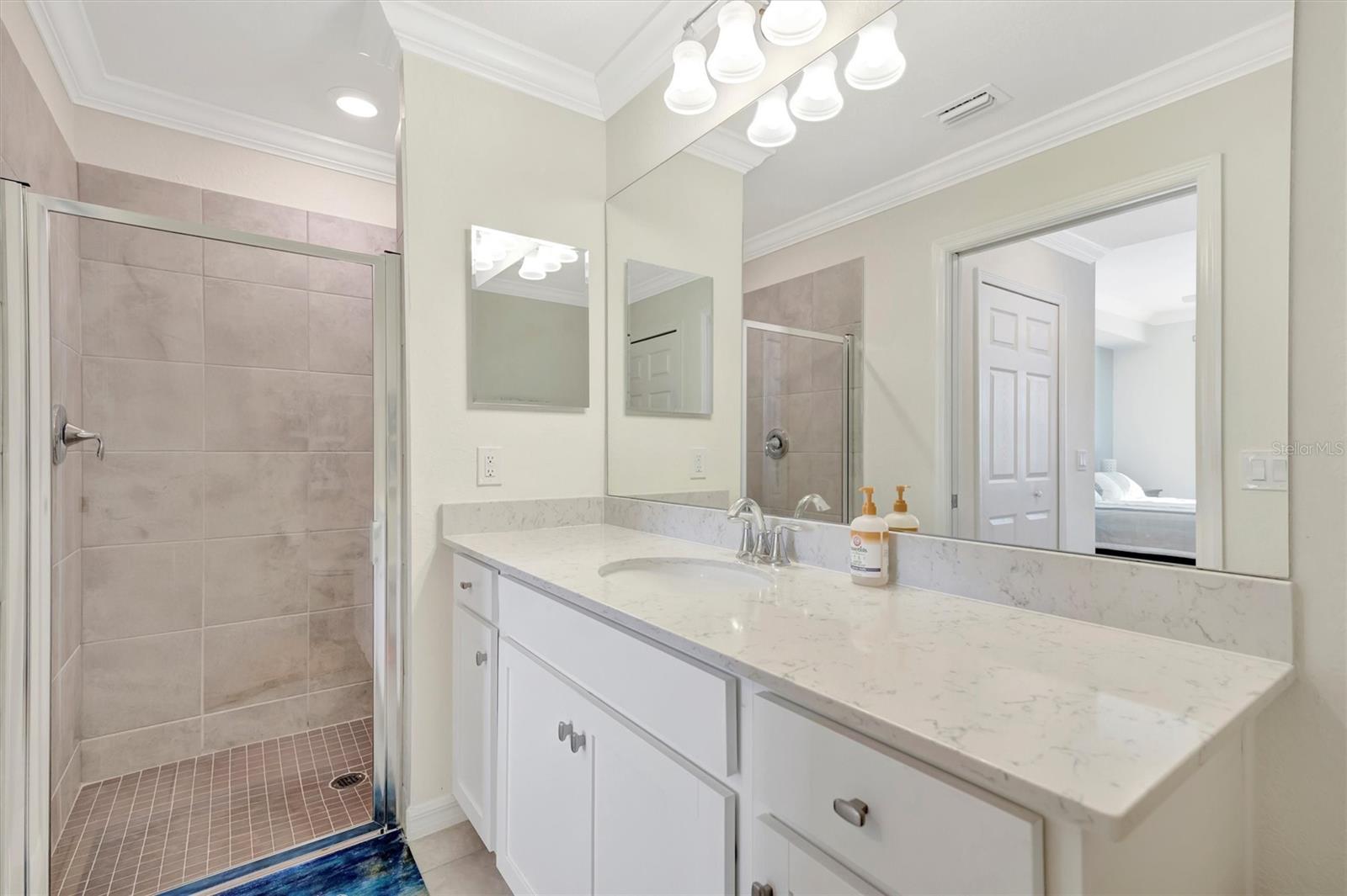 LAKEWOOD NATIONAL - Residential