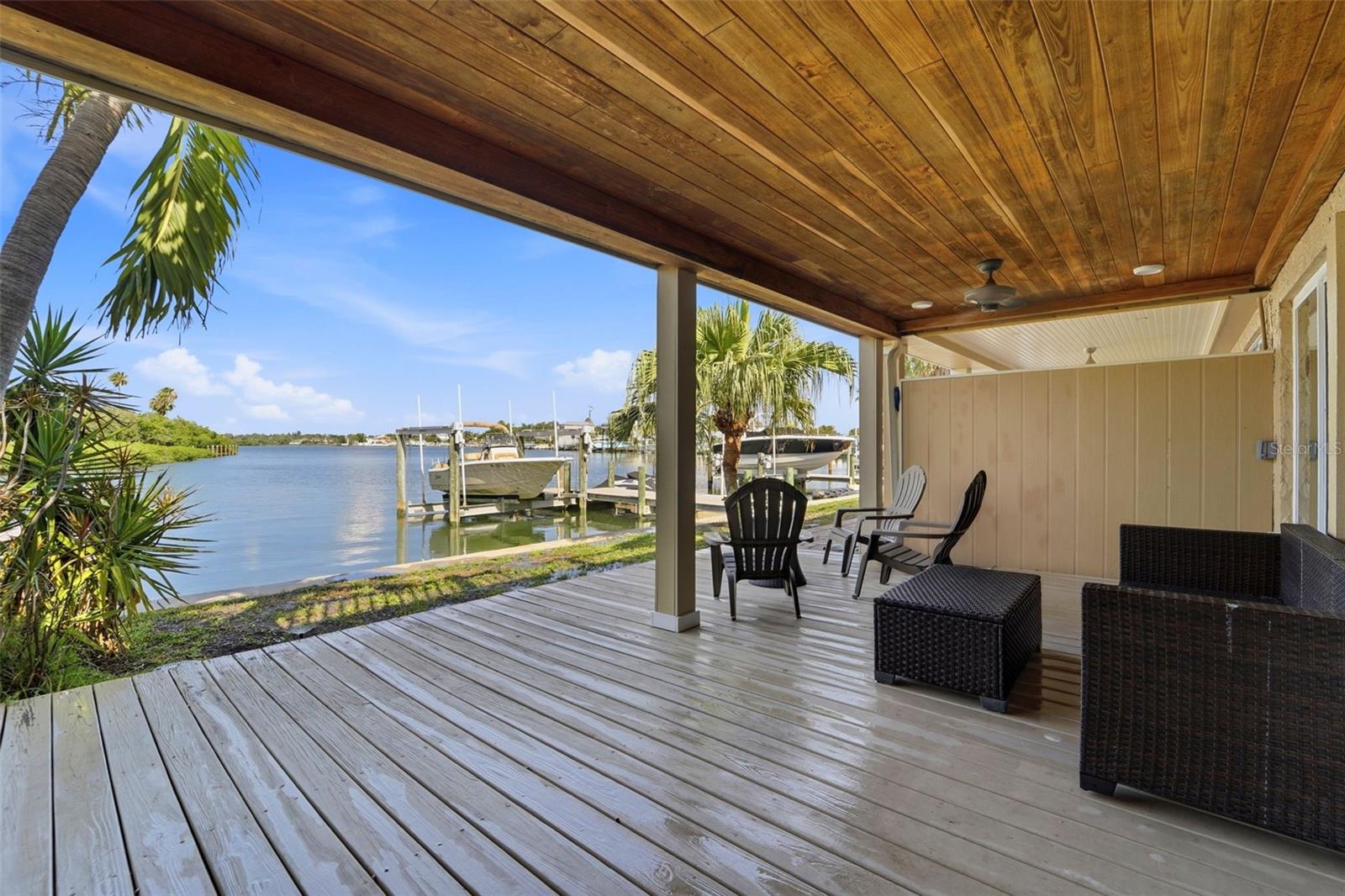 LA HACIENDA CONDO - Residential