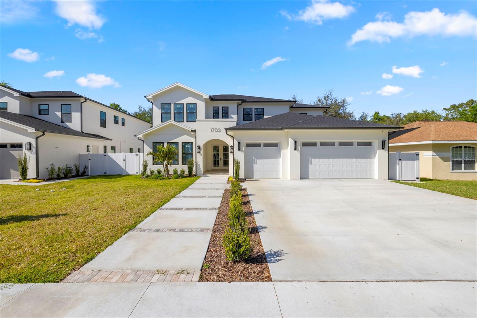 1703 CEDAR STREET