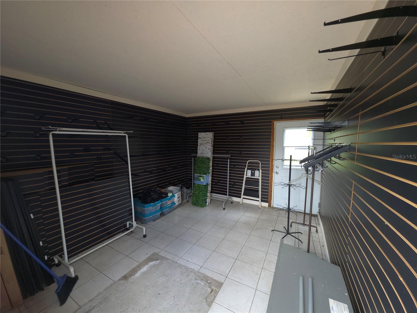 HWY 33 - Residential